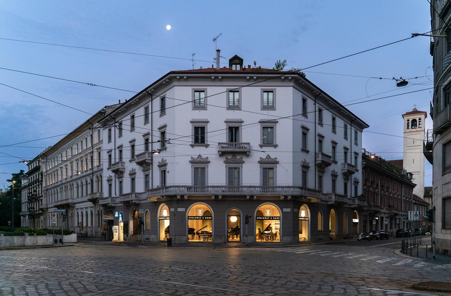 Steinway & Sons Milano