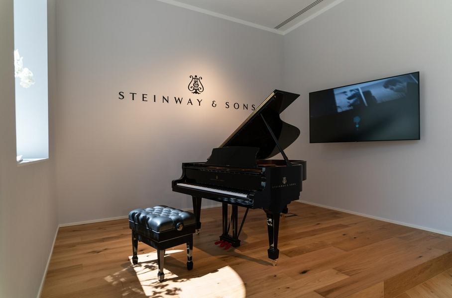 Steinway & Sons Milano